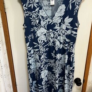 Old Navy Blue and White Leaf Pattern Dress